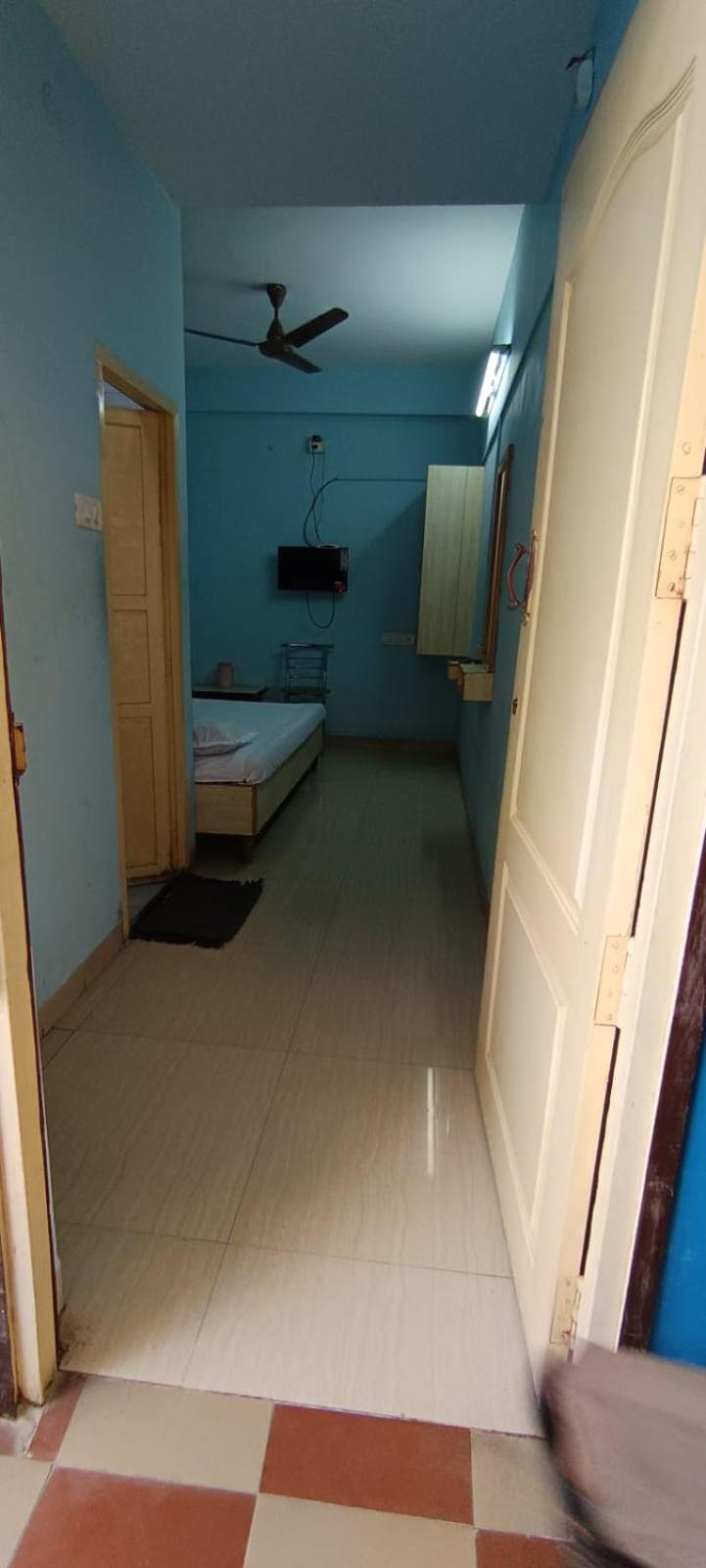 Elite Krishna Hotel ฮอร์นีเบ็ชวา ภายนอก รูปภาพ